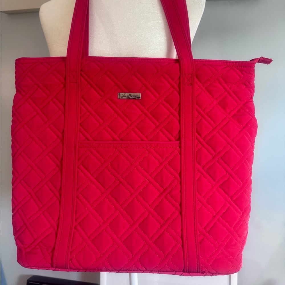 Vera Bradley Zippered Tote